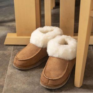 Lambland - Vegetable Tanned Sheepskin Slipper Boots - Women's 9